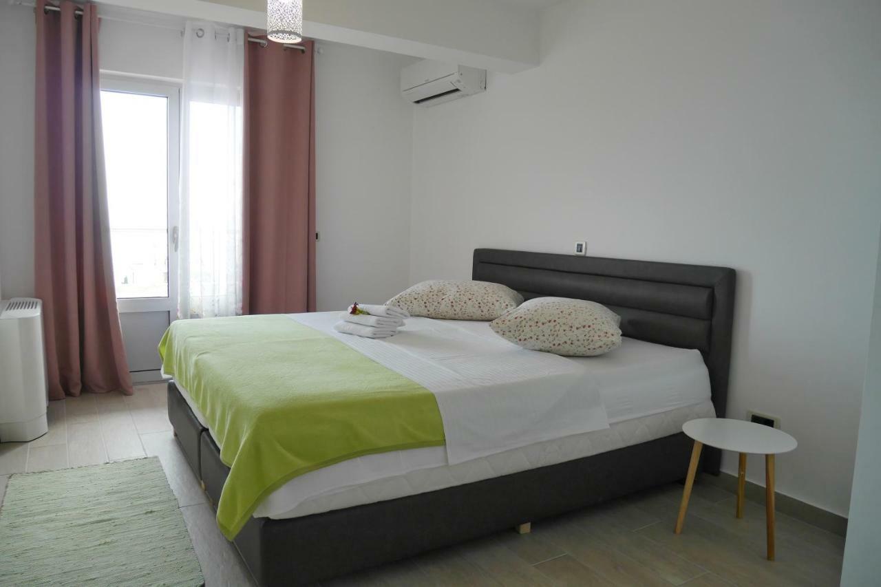 Apartments Mario Migros Makarska Oda fotoğraf