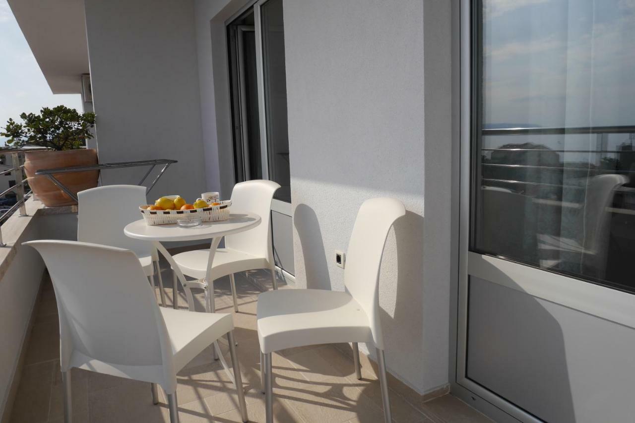 Apartments Mario Migros Makarska Oda fotoğraf