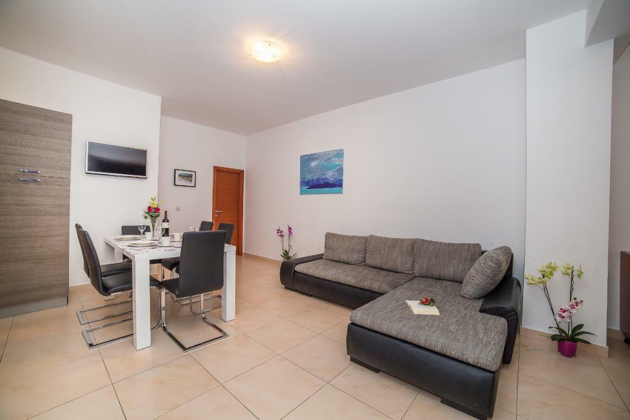 Apartments Mario Migros Makarska Dış mekan fotoğraf